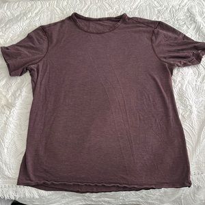 Men’s lululemon shirt